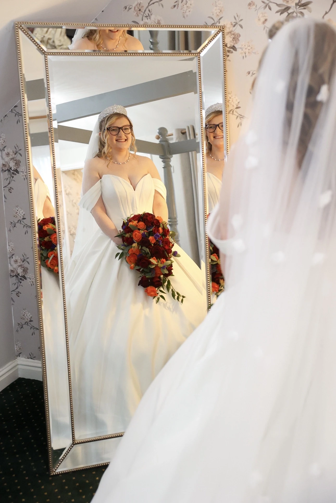 Gallery Image #slidesGrid0