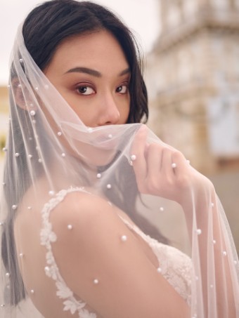 Maggie Sottero LADONNA #1 Ivory (gown with Natural Illusion) thumbnail