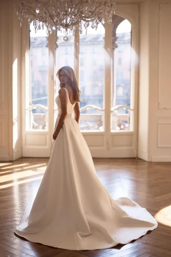 Milla Nova Eliviana Train #1 default Ivory thumbnail